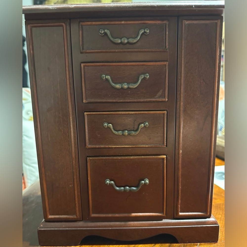 Jewelry Box